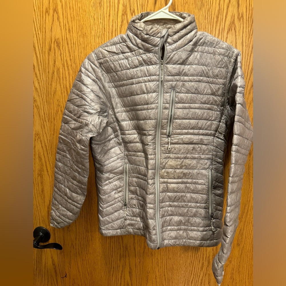 Patagonia Gray Quilted Puffer Jacket